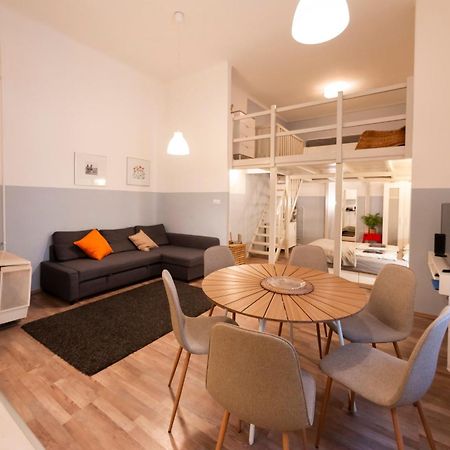 Klau33 Apartment In Party District Budapest Bagian luar foto